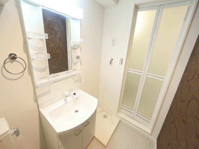 洗面設備　脱衣所　独立洗面台（シャンプードレッサー）