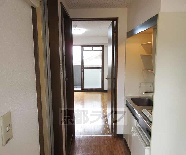 その他部屋・スペース　玄関から見たお部屋です・