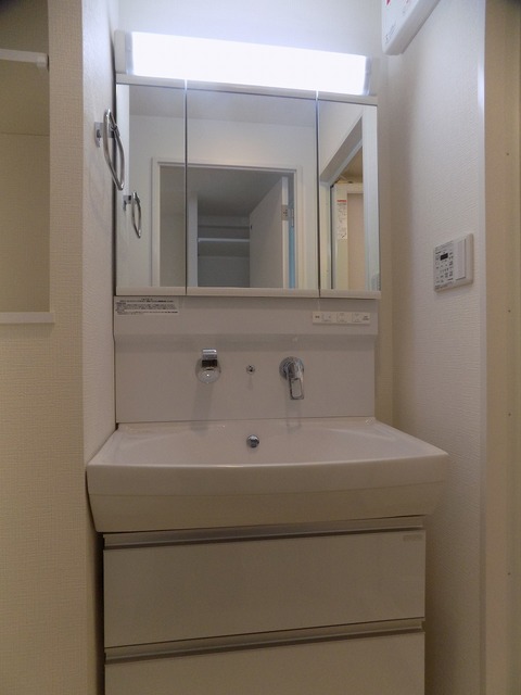 洗面設備　同仕様写真