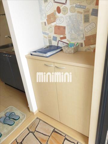 玄関　下駄箱付いてます