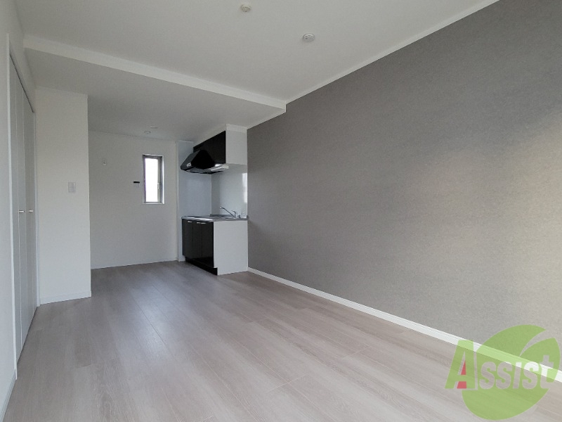 居室・リビング　リビングは広々していて生活もしやすそうですね。。