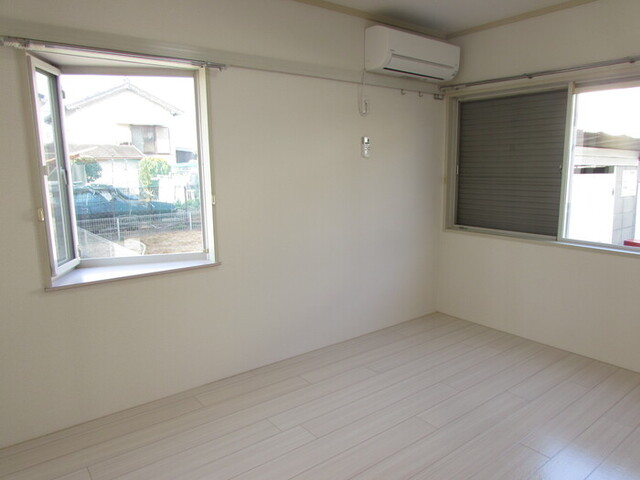 その他部屋・スペース　洋室　エアコン、照明付き