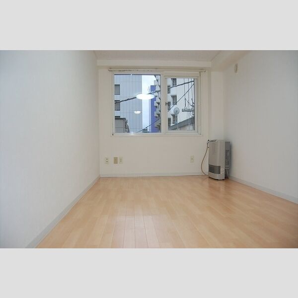 居室・リビング　◆すすきの駅徒歩圏内でどこへ行くにも便利な好立地！◆