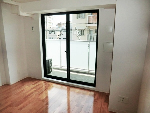 居室・リビング　エアコン付きで初期費用を抑えられます♪