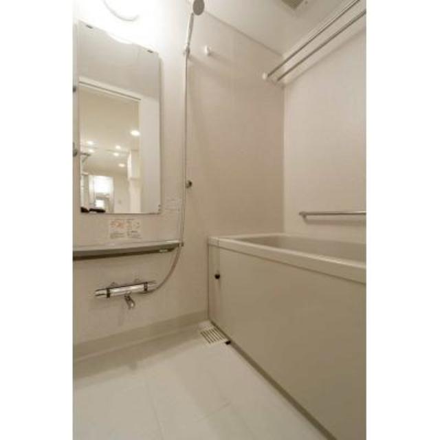 バス・シャワールーム　※写真は同タイプ住戸です。