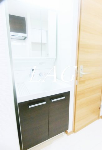 洗面設備　独立洗面台です。