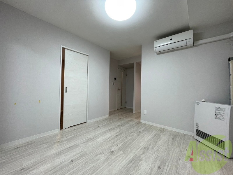 居室・リビング　広くてキレイなお部屋が広がっていて、充実した生活が送れそう。