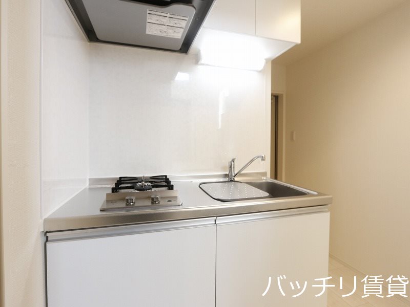 キッチン　同型イメージの為、現状を優先致します。