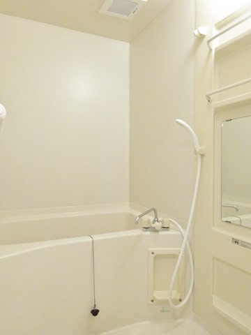 バス・シャワールーム　※参考写真※清潔感のある浴室です♪ゆったりお風呂に浸かって一