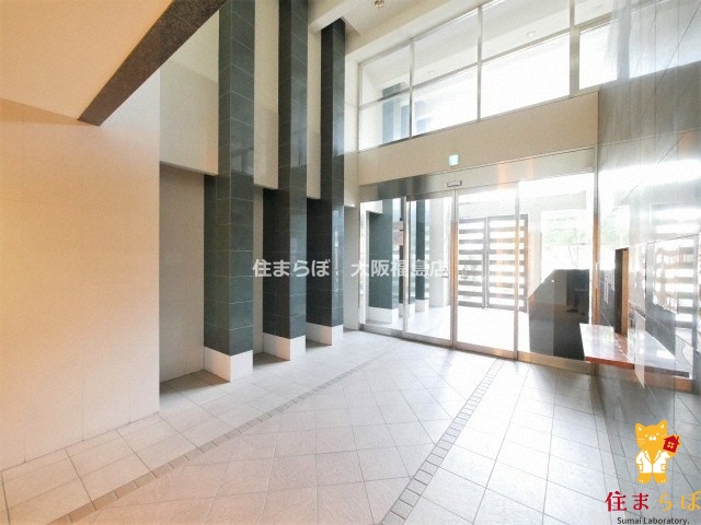 エントランス　共用部の印象も大切に