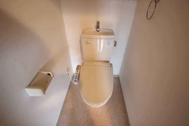 トイレ　※他部屋の写真です。現況優先。