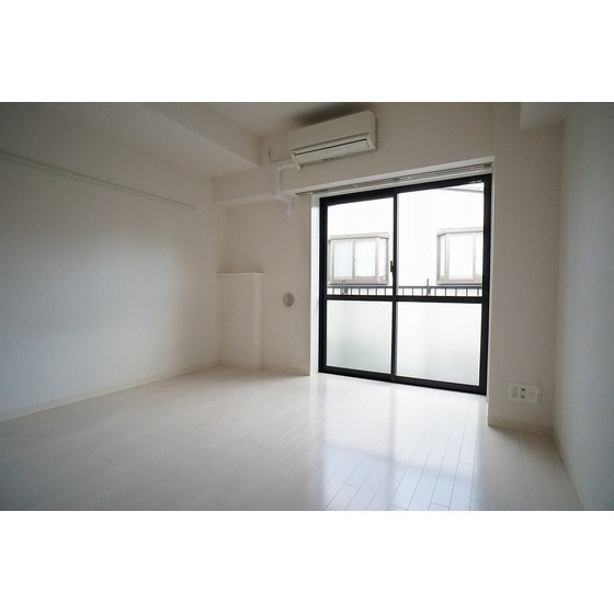 居室・リビング　※前回募集時／２０２２年１１月５日撮影