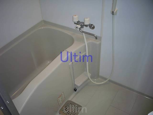 バス・シャワールーム　※別のお部屋のお写真です。御参考までに。