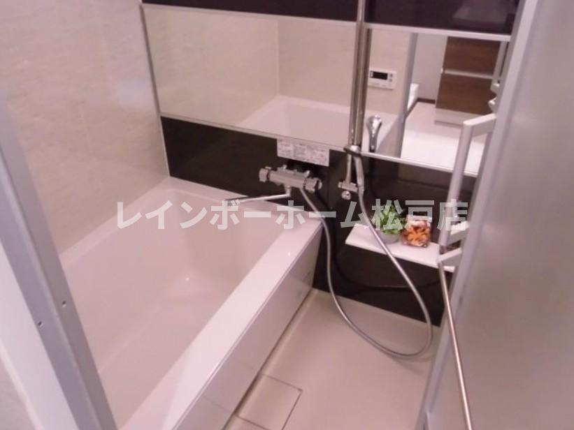 バス・シャワールーム　きれいなお風呂です