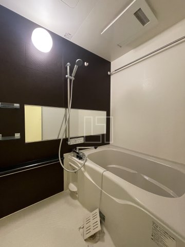 バス・シャワールーム　クリスタルグランツ谷町　バスルーム