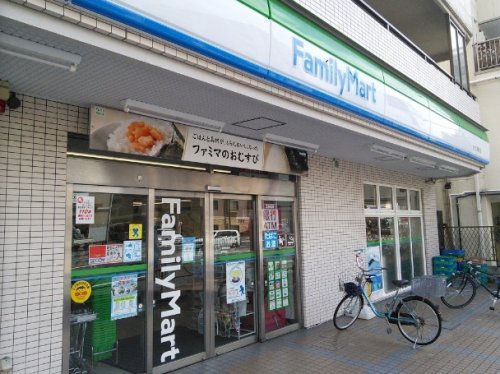 コンビニ　ファミリーマート かわだ多摩川店（コンビニ）まで250m