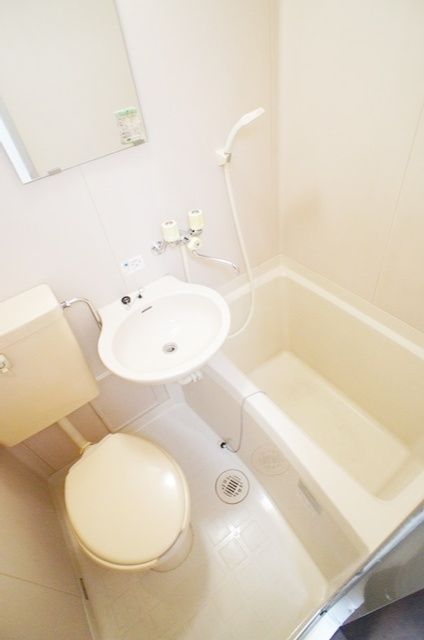 バス・シャワールーム　※参考　別室同仕様写真