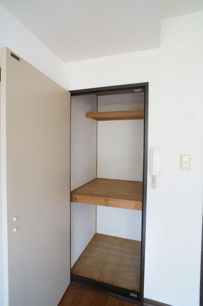 収納　※参考　別室同仕様写真