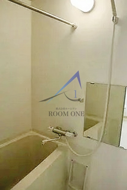 バス・シャワールーム　お風呂です。