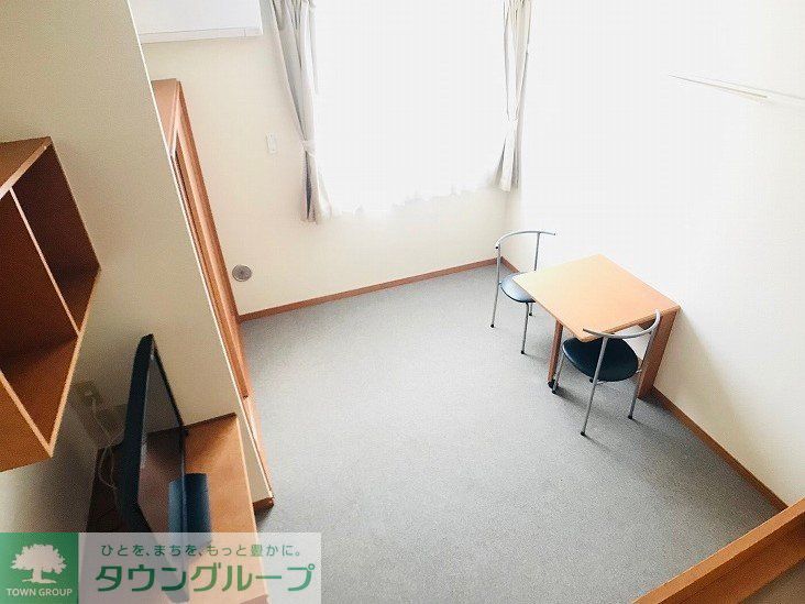 居室・リビング　2階じゅうたん