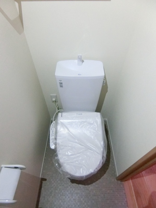 トイレ　※同施工会社イメージ写真