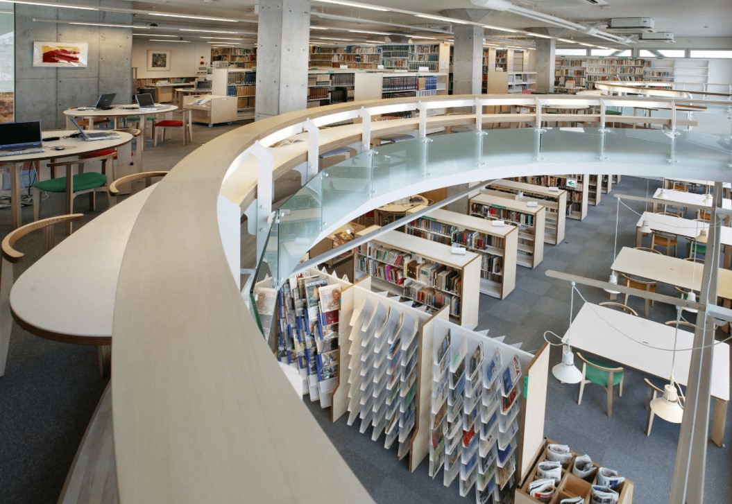 図書館　杉野服飾大学附属図書館（図書館）まで1015m