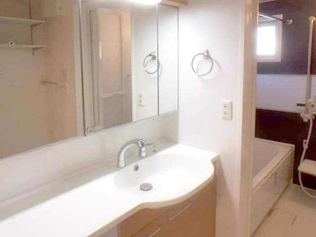 洗面設備　洗髪洗面化粧台