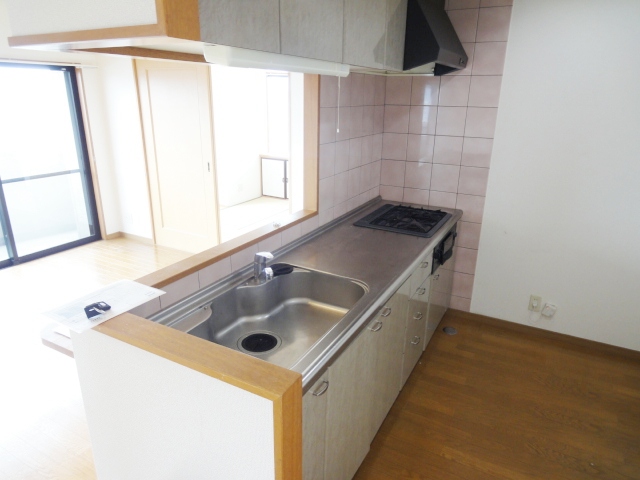 キッチン　同物件別号室