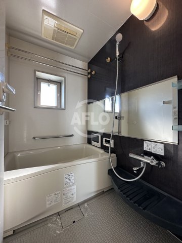 バス・シャワールーム　エステムプラザ難波WESTリバークロス　浴室