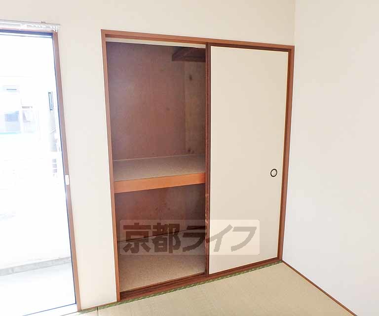 収納　奥行きのある収納スペースです