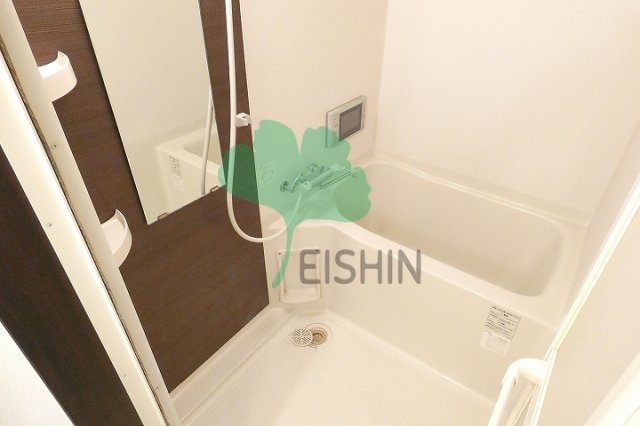 バス・シャワールーム　清潔感のある浴室です！