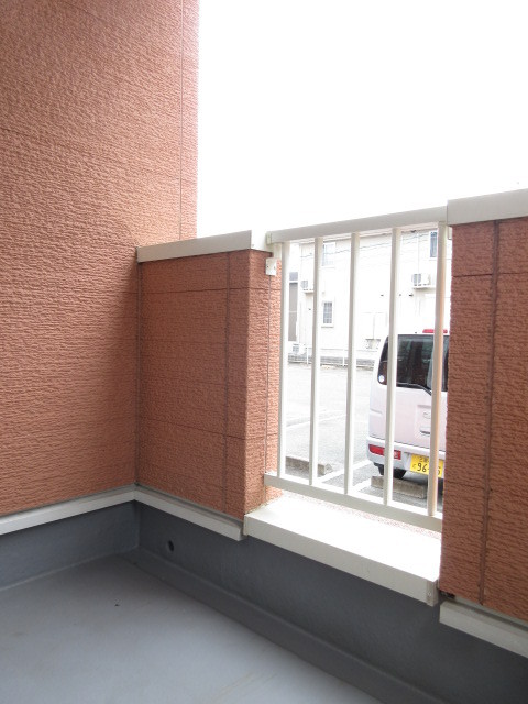 バルコニー　南西向きで日当たり良好☆