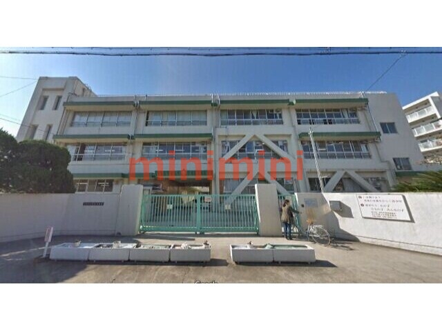 小学校　茨木市立中条小学校（小学校）まで587m