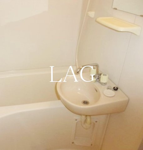 洗面設備　洗面台です。