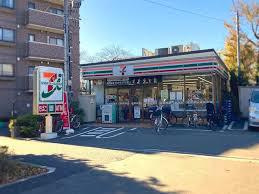 コンビニ　セブン－イレブン練馬光が丘２丁目店（コンビニ）まで975m