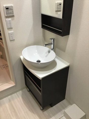 洗面設備　同仕様
