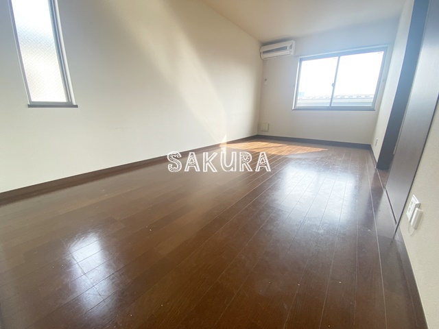 居室・リビング　開放感のあるゆったりとしたお部屋です♪