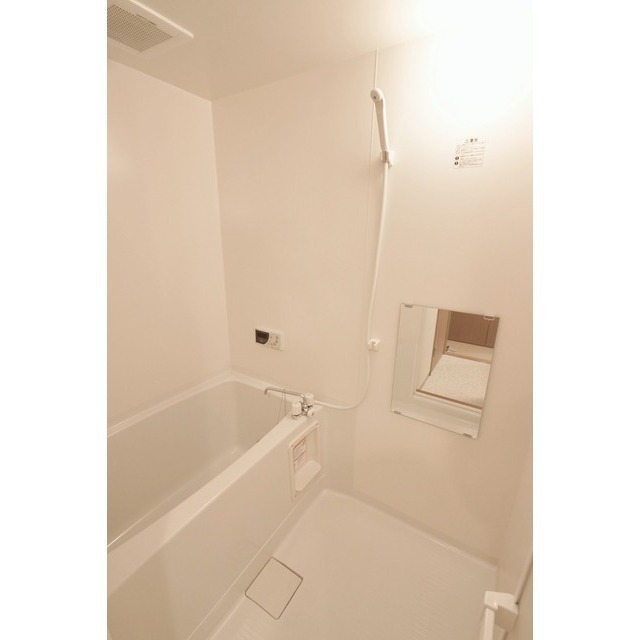 バス・シャワールーム　追い焚き機能付き☆