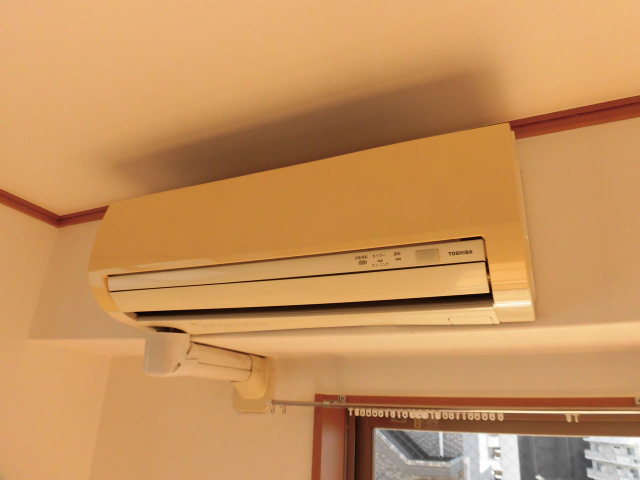 その他　きれいなエアコン付きです