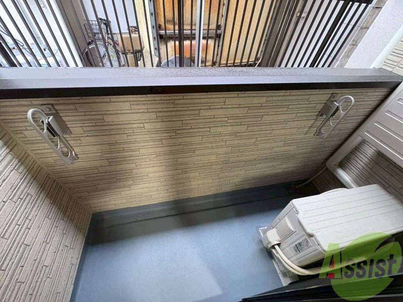 バルコニー　バルコニーでは外干しが可能となっております。