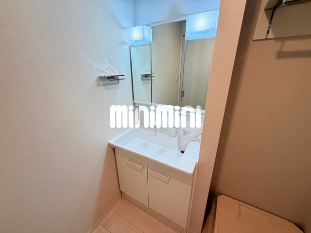 洗面設備　※３０４号室の写真です