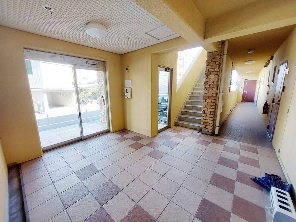 エントランス　エントランス