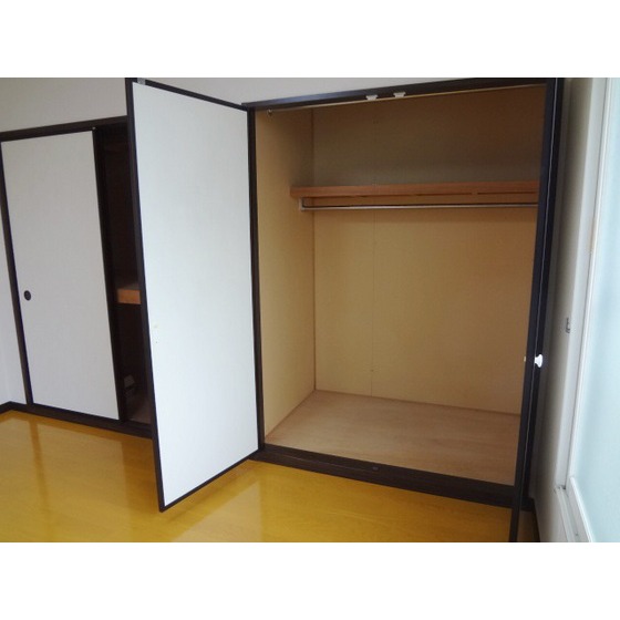 収納　※写真は別の部屋のものです