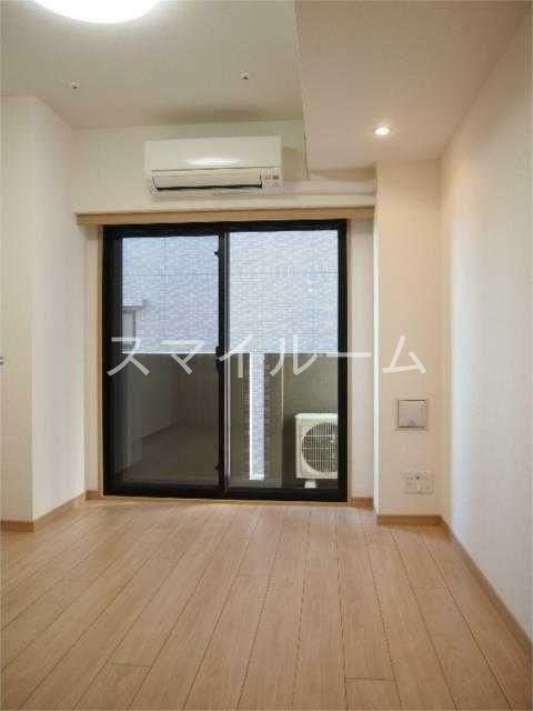 居室・リビング　別部屋参考写真となります。