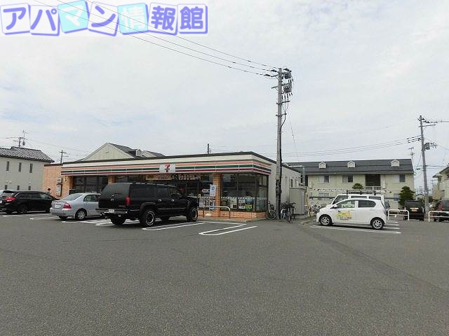 コンビニ　セブンイレブン新潟女池西店（コンビニ）まで669m