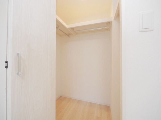 収納　ウォークインクローゼット