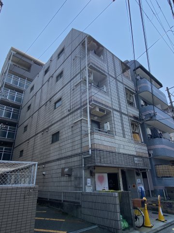 建物外観　安心のオートロック付き♪