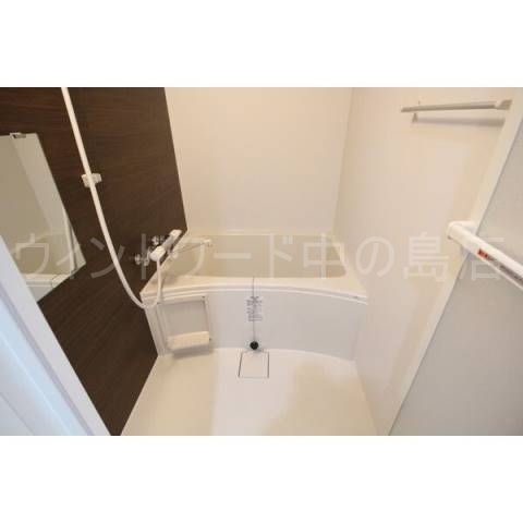 バス・シャワールーム　詳細は、ウィンドワード中の島店までご相談下さい。