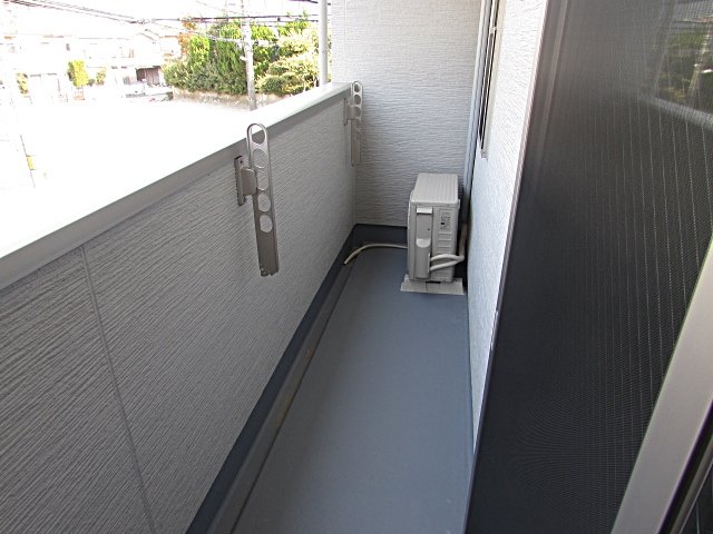 バルコニー　バルコニーからの眺めを楽しみながら食事をしませんか