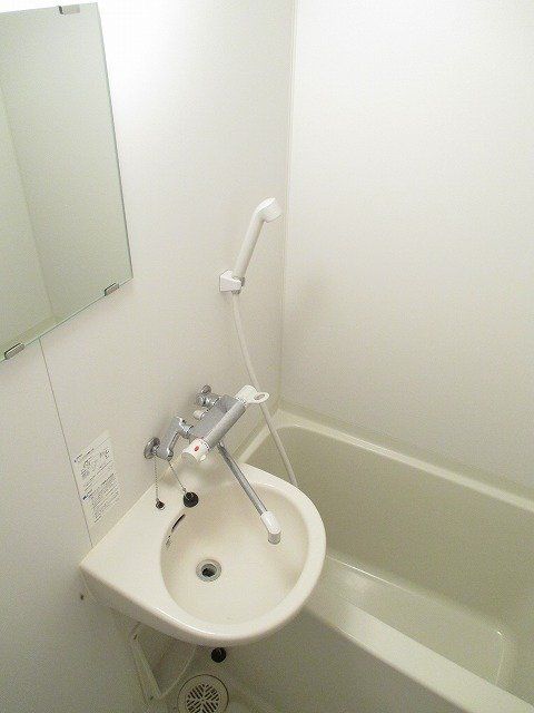 バス・シャワールーム　バス※別室参考写真